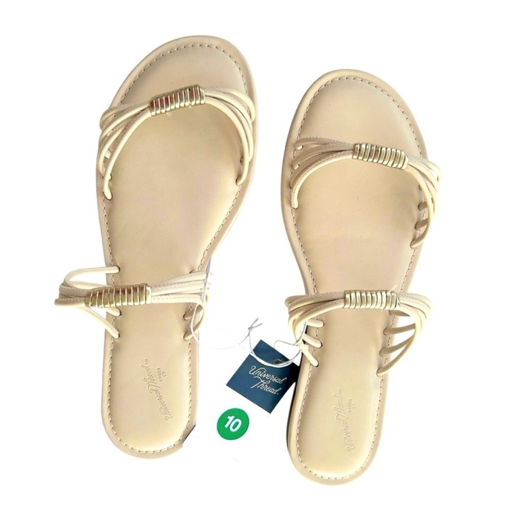 NWT Universal Threads Cream Aura Strappy Gold Memory Foam Flat Sandals Size 10